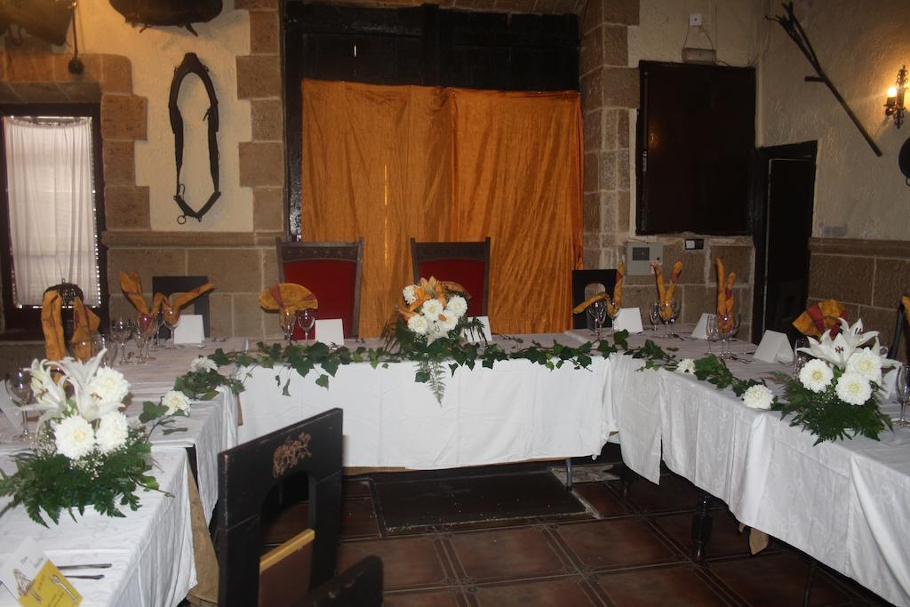 Hostal Restaurante La Diligencia Cunit Luaran gambar