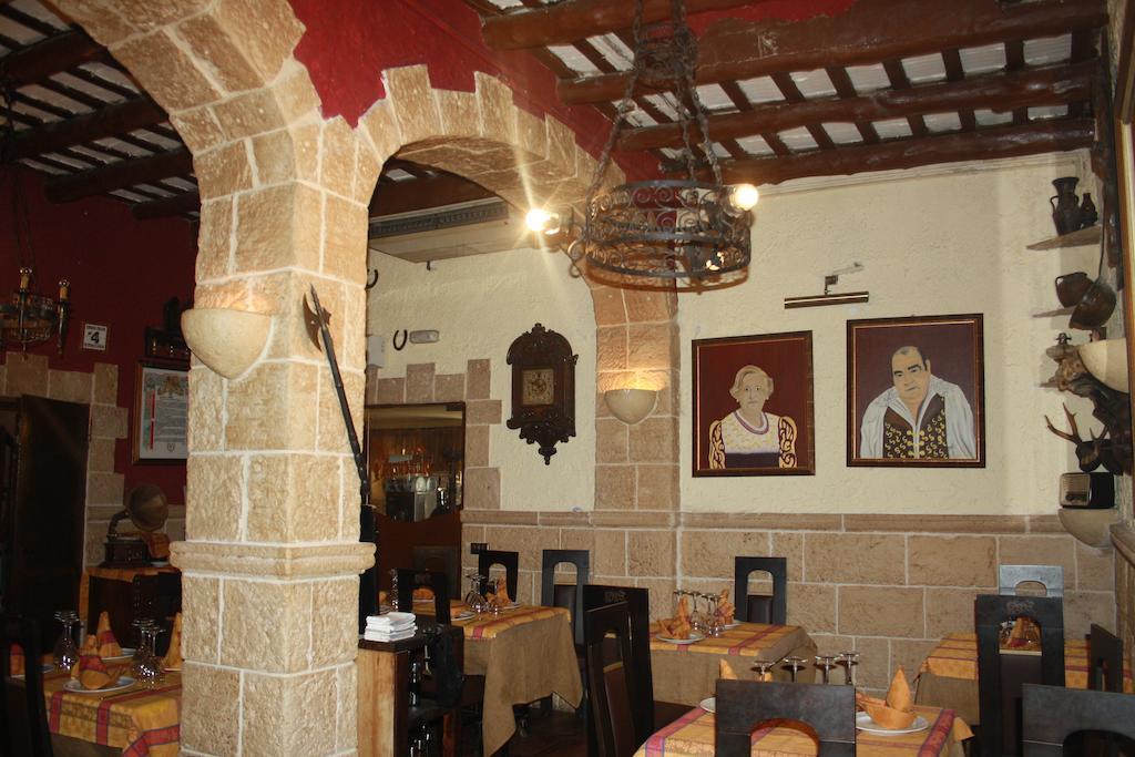 Hostal Restaurante La Diligencia Cunit Luaran gambar