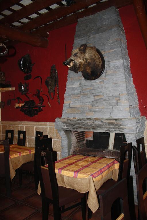 Hostal Restaurante La Diligencia Cunit Luaran gambar