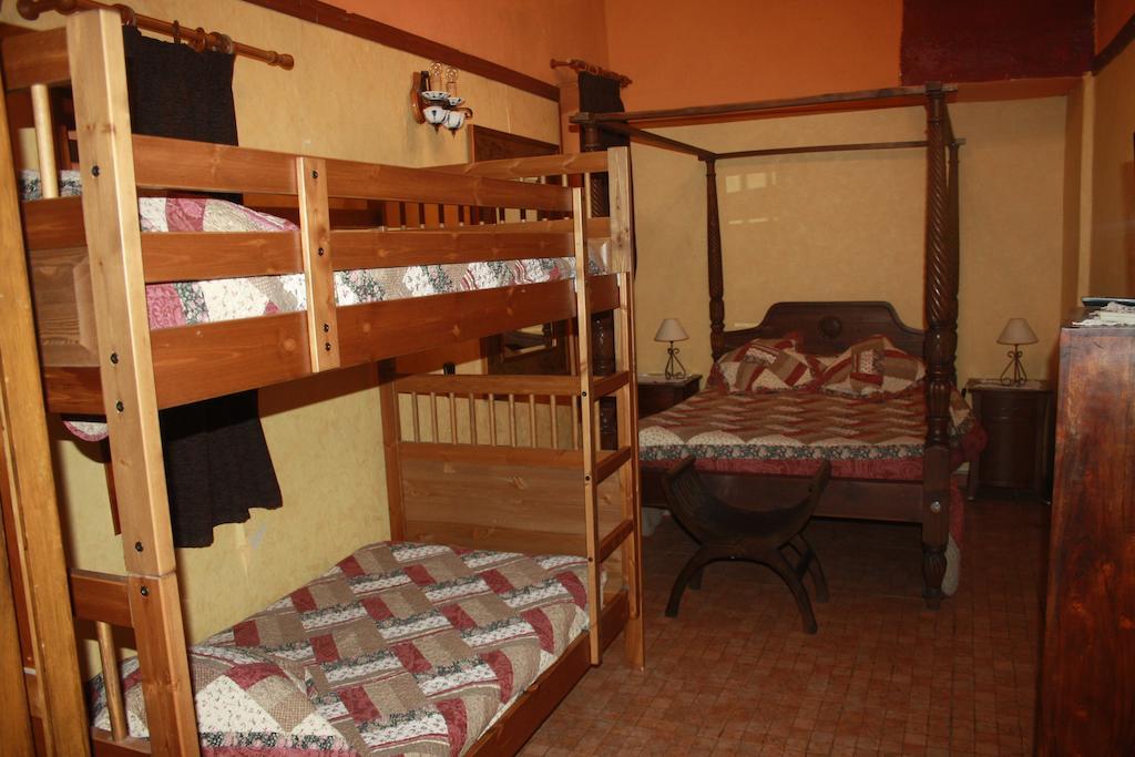 Hostal Restaurante La Diligencia Cunit Bilik gambar