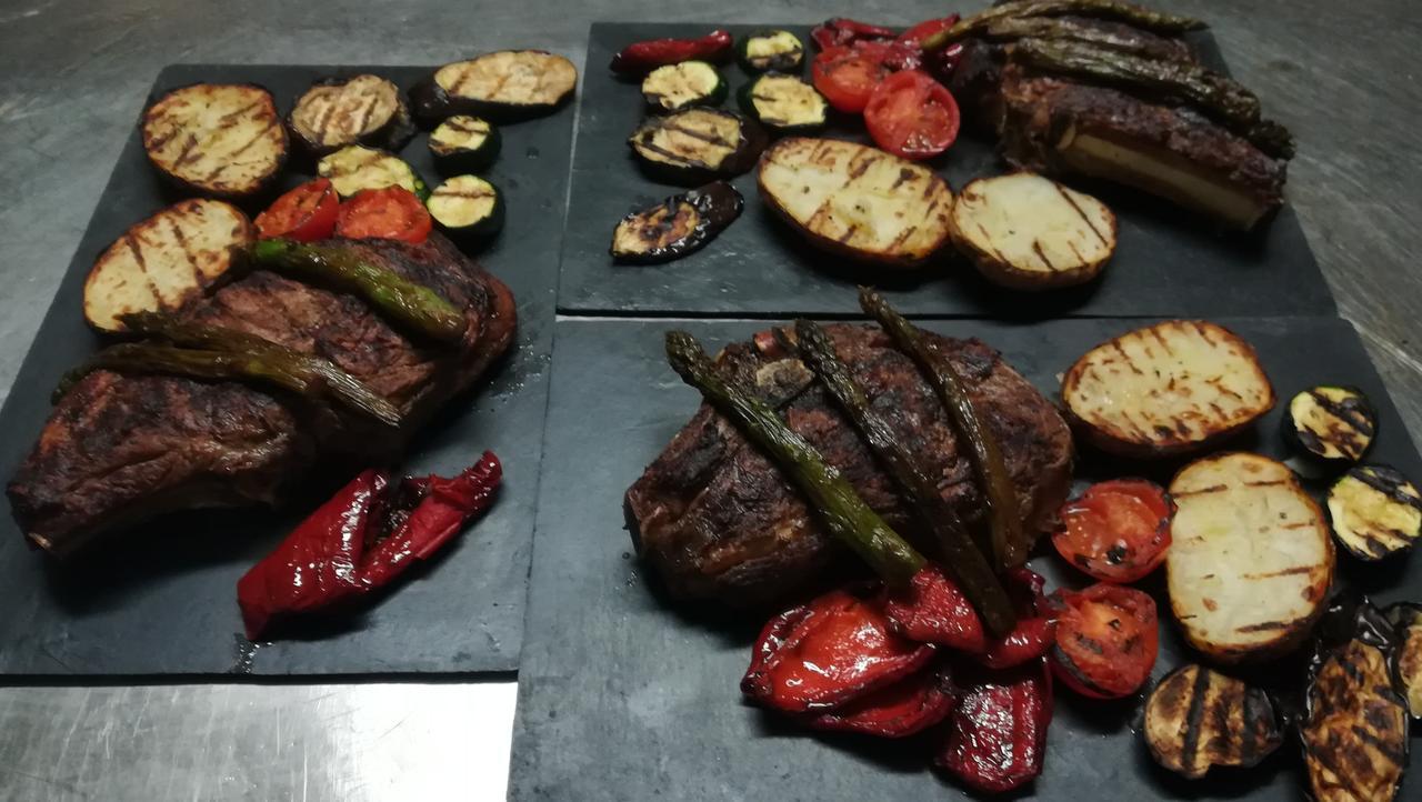 Hostal Restaurante La Diligencia Cunit Luaran gambar