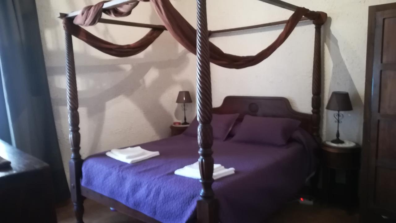 Hostal Restaurante La Diligencia Cunit Luaran gambar