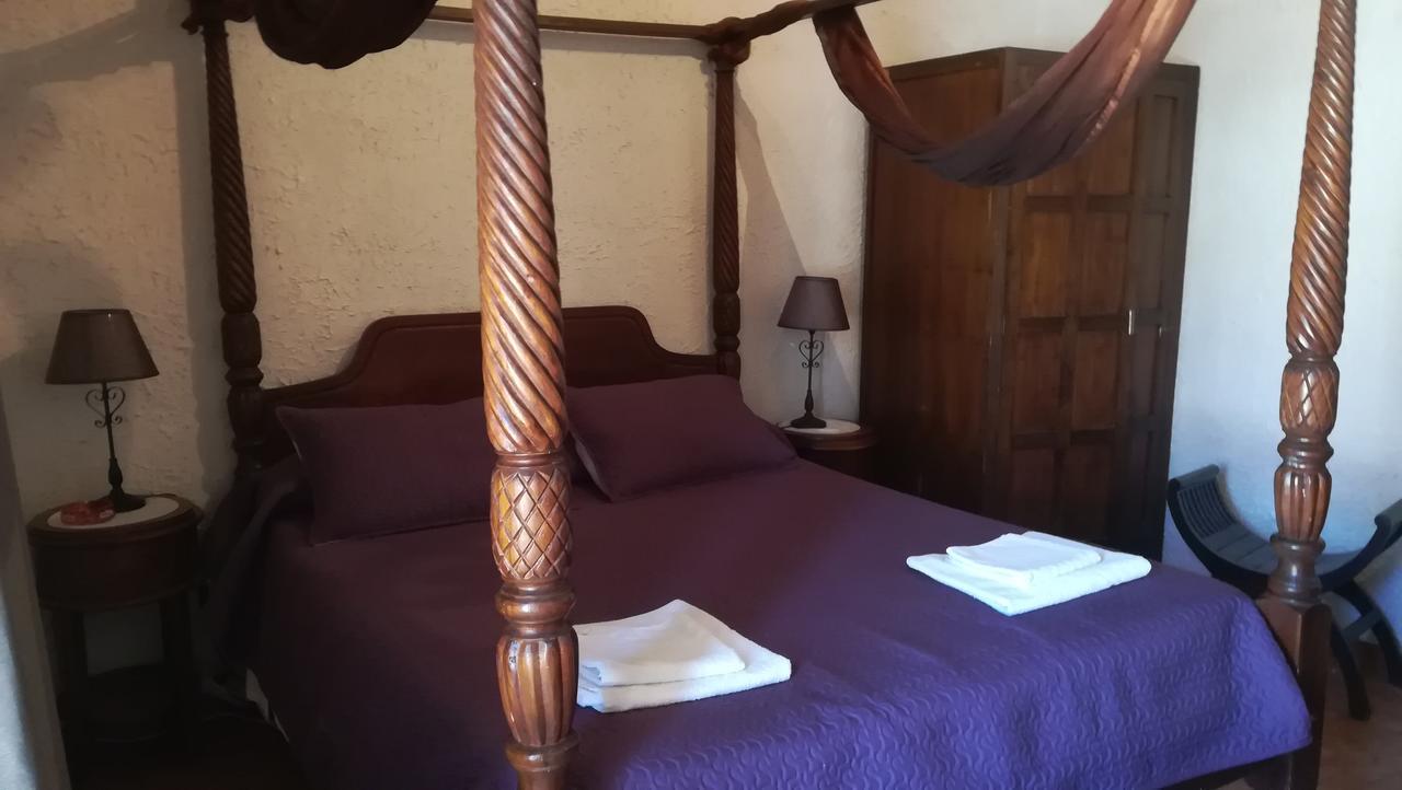 Hostal Restaurante La Diligencia Cunit Luaran gambar