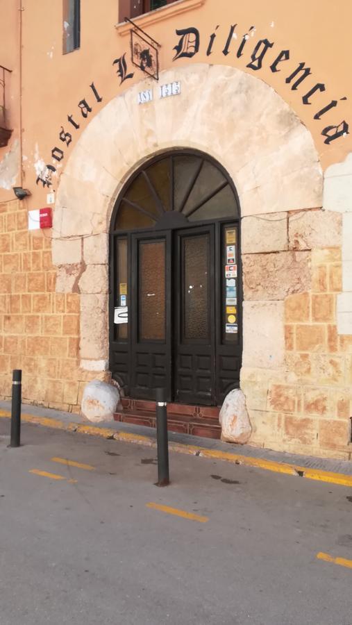 Hostal Restaurante La Diligencia Cunit Luaran gambar